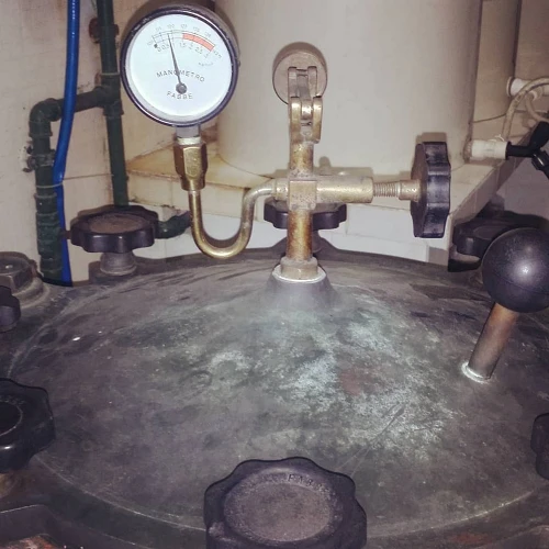 Imagem ilustrativa do serviço REPARO AUTOCLAVE (UFRJ)